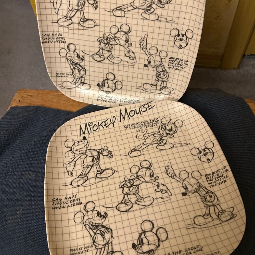 Vintage Disney Sketchbook Mickey  Mouse Dinner plates  10 x 10in square set of 7 - Picture 5 of 5